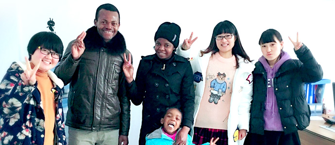 徐州巨力工具在非洲區(qū)域的第一家代理在津巴布韋正式入駐。